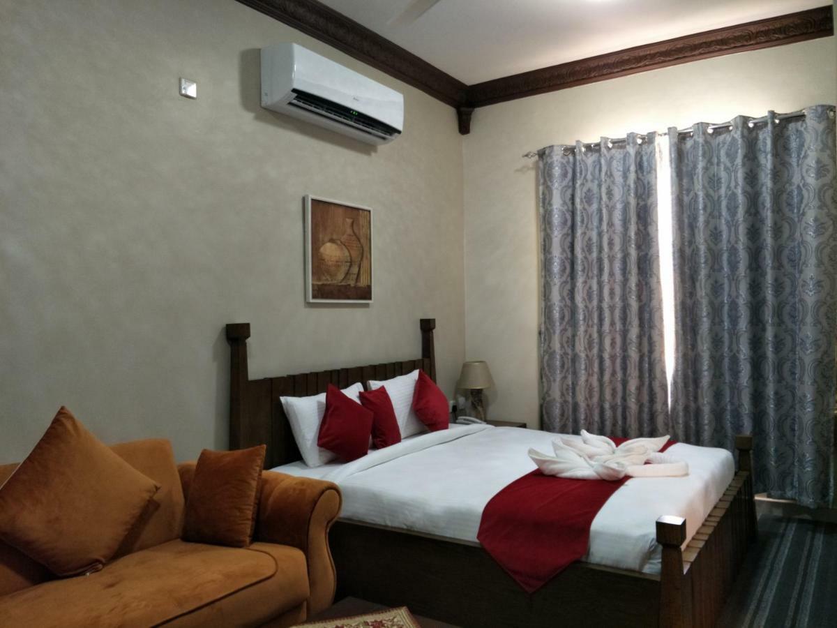 Bandar Al Ayjah 4*