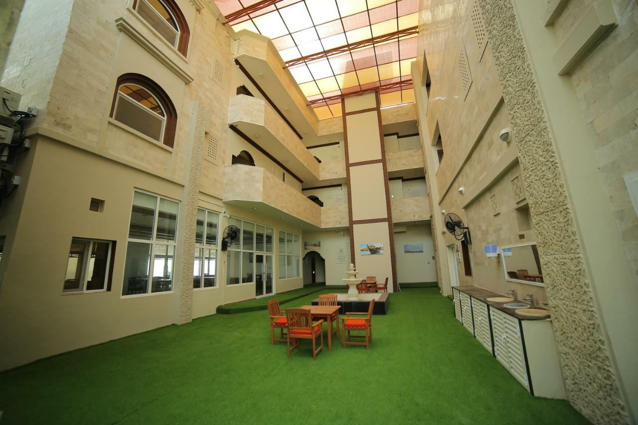 Bandar Al Ayjah 4*